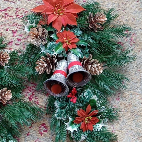 Matching 18" vintage christmas hangings - Picture 3 of 6